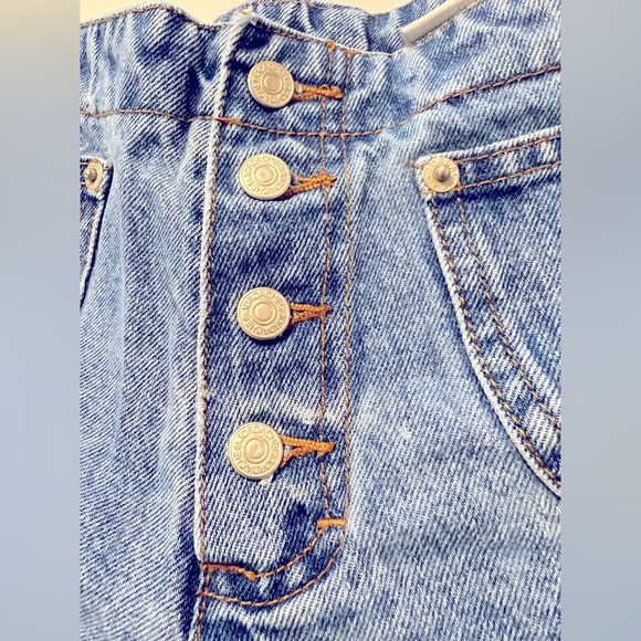 RARE VINTAGE JORDACHE (daisy dukes) - Picture 3 of 4